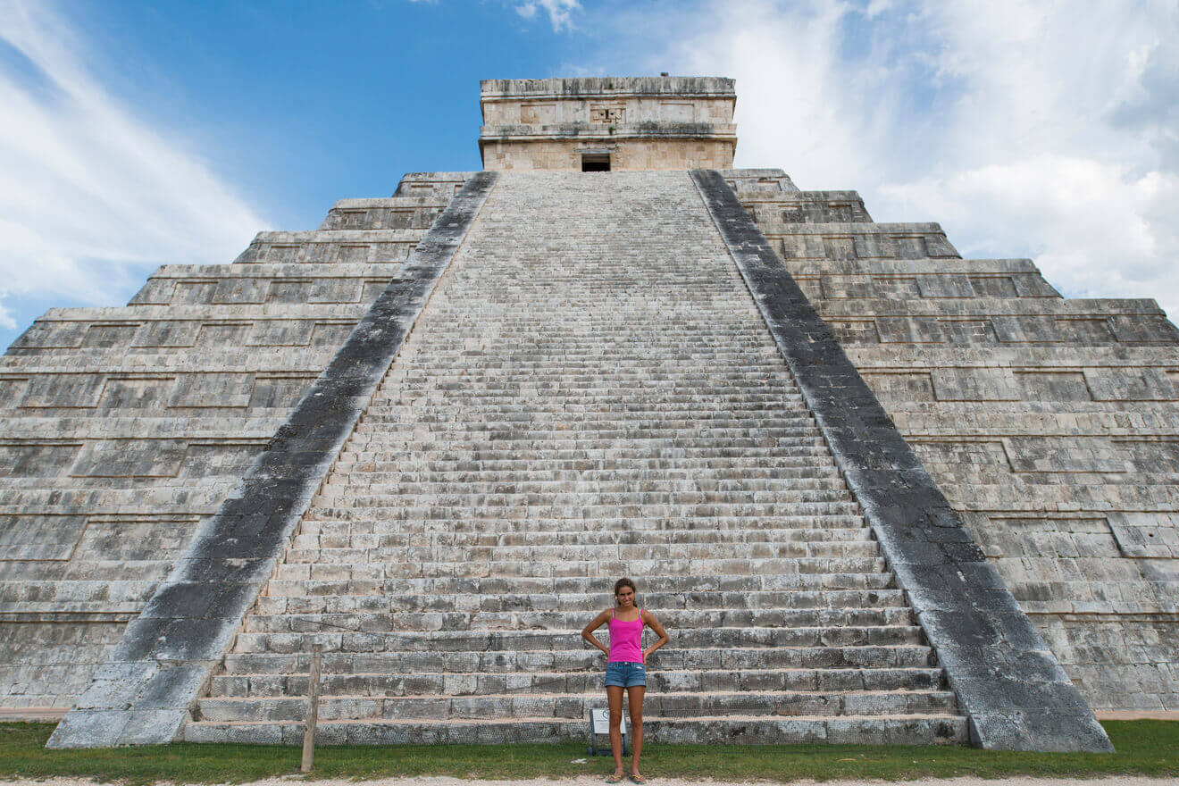 Visita Guiada a Chichén Itzá: Historia Viva del Mundo Maya